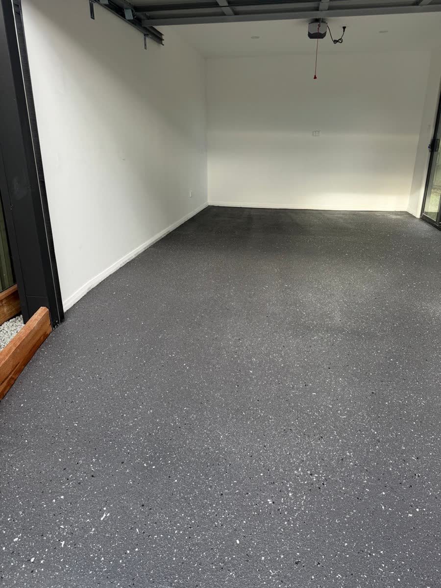 Epoxy flake garage floor by Epoxy Flooring NSW