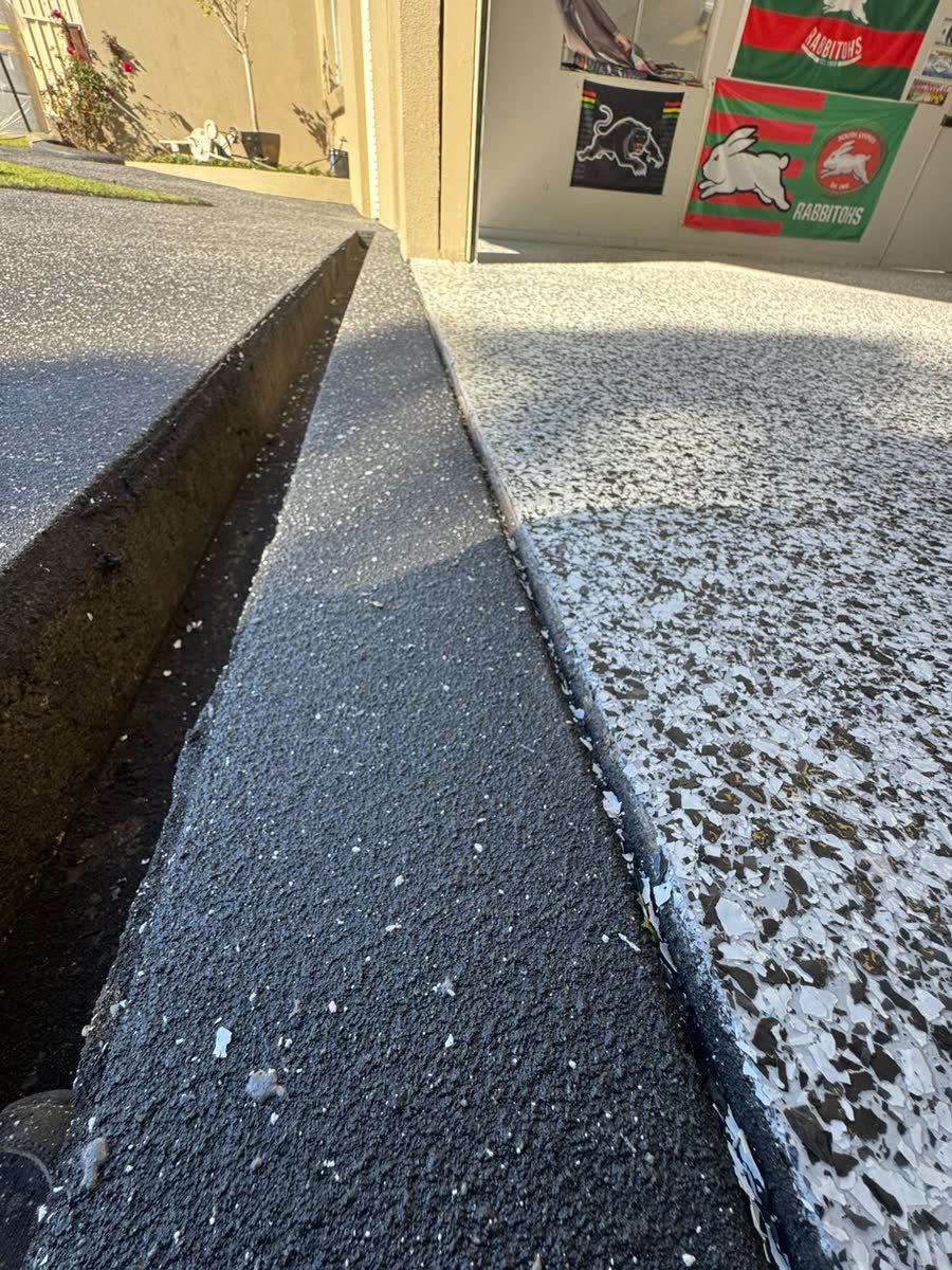 Epoxy flake floor, edge detail by Epoxy Flooring NSW